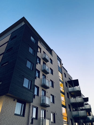 Flats & Apartments
