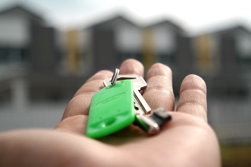 How Long Does It Take to Complete on a House In 2024: A Basic Guide