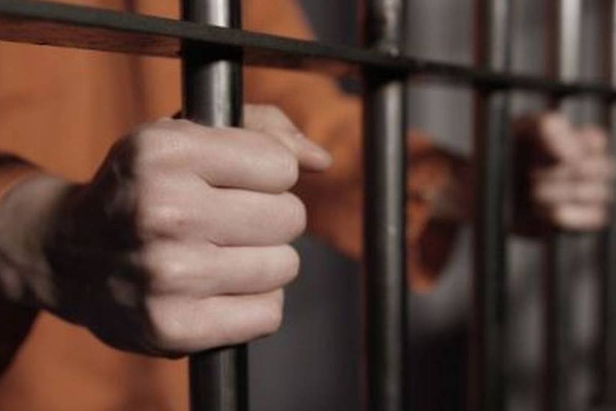 Can I sell my house if my husband or wife is in jail?